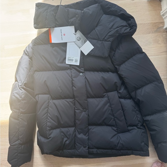 lululemon athletica Jackets & Blazers - Lululemon Wunder Puff Jacket- Size 6 - New with tags